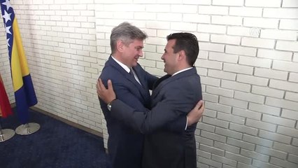 Bosna Hersek'ten Makedonya Başbakanı'na Ödül