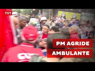 Cena vergonhosa: PMs agridem mulher ambulante para proibir comércio