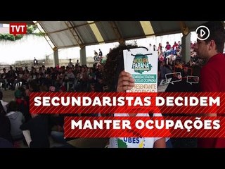 Em assembleia, secundaristas decidem manter mais de 800 ocupações no PR