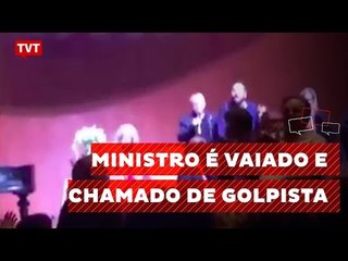 Ministro da Cultura do governo Temer é chamado de golpista e se irrita