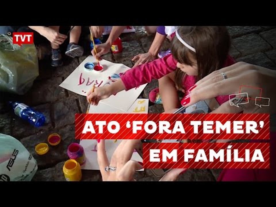 Mães e pais levam bebês para mais um ato contra Temer