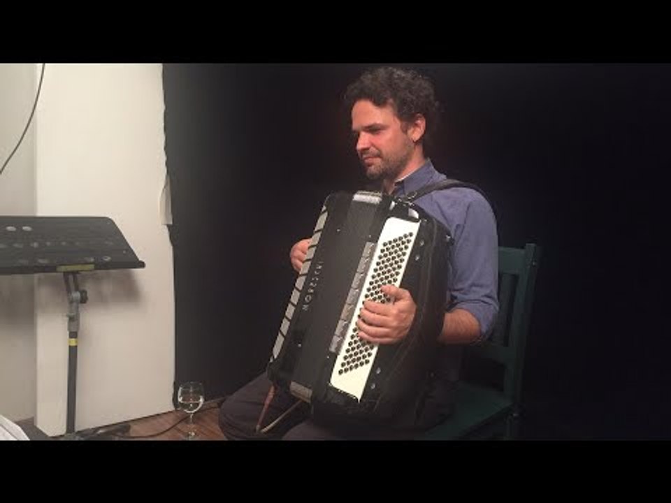 Atenção sanfoneiros! Marcelo Caldi gravando   aulas para o site www.ficaadicapremium.com