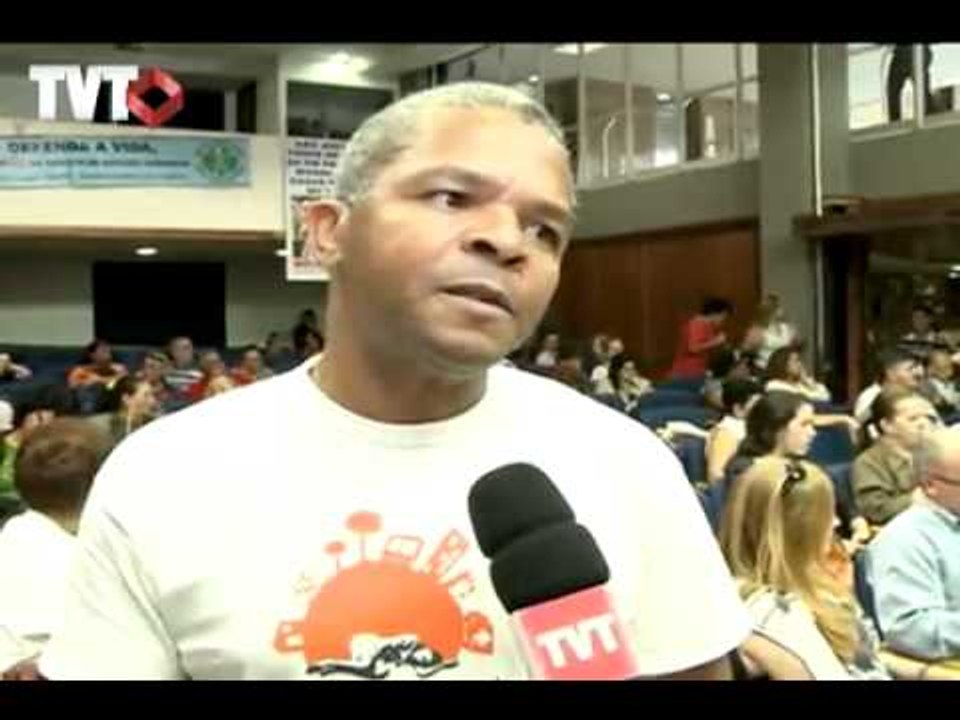 Movimentos sociais querem lei para armas não letais