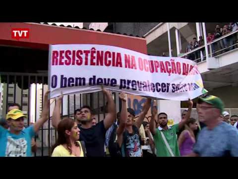 Grupo contrário ao governo causa tumulto em ato na Paulista