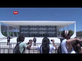 Estudantes indígenas da UnB fazem protesto em Brasília.
