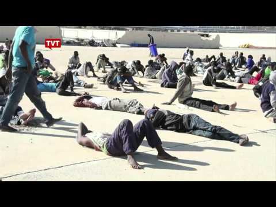 Guarda costeira resgata 346 imigrantes que estavam à deriva