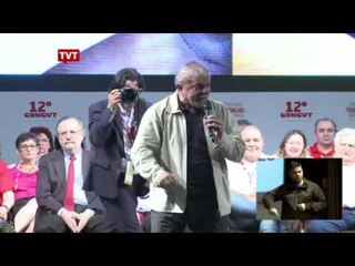 No Congresso da CUT, Dilma sobe o tom contra movimento golpista