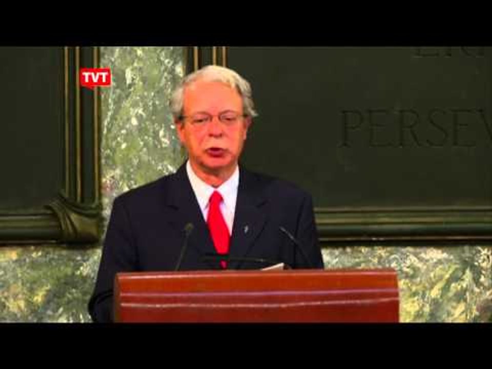 Frei Betto recebe título de Doutor Honoris Causa em Cuba