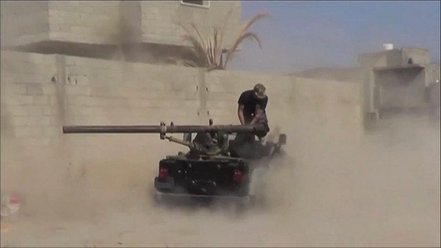 حفتر يطلب تمويلا من الميزانية مقابل تسليم موانئ النفط