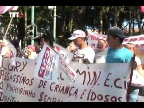 Somos Todos Pinheirinho : Manifestação reúne 5 mil pessoas