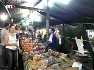 Feira noturna em Suzano vira atração turística