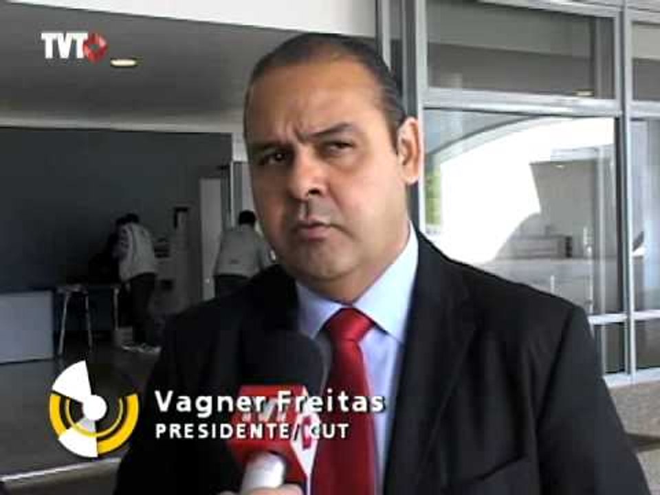 Sindicalistas discutem com o governo implantação de programa para manter empregos no país