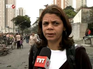 Novo incêndio em favela de SP provoca protestos contra condições de moradia