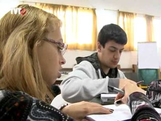 Time do emprego orienta trabalhadores do ABC na busca por vagas