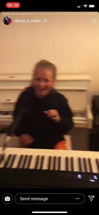 Emmerdale star Danny miller at Isobel Steele house on he instagram 2018