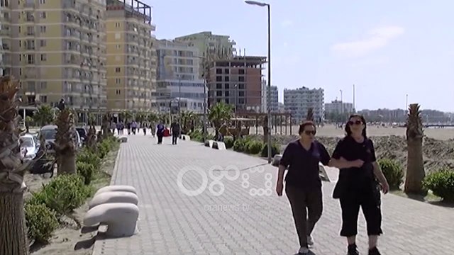 Ora News - Gjykata jep masë sekuestro, por në ndërtimin pa leje ende punohet