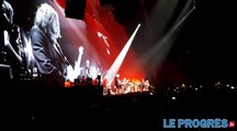 Roger Waters à Lyon  : danseurs et chanteurs lyonnais soutiennent The Wall