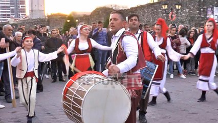 Report TV - Dita e Verës, nisin festimet në Elbasan