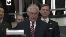 ISH SEKRETARI TILLERSON REAGON PAS SHKARKIMIT, ASNJE FALENDERIM PER TRUMP, REX I KTHEHET JETES PRIVA