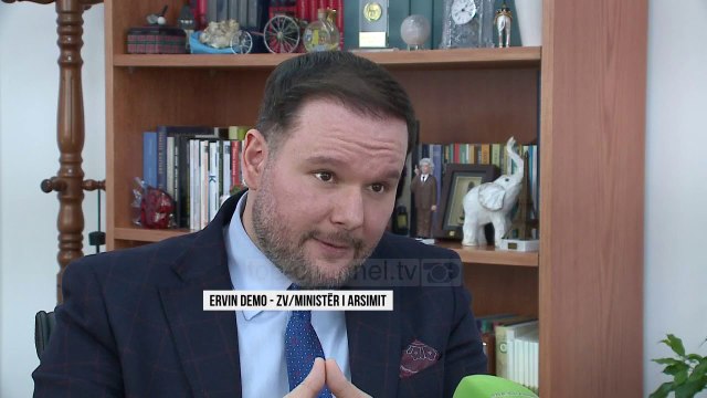 “Kristali”, “mal” me diploma false, diplomoi edhe 900 italianë- Top Channel Albania - News - Lajme