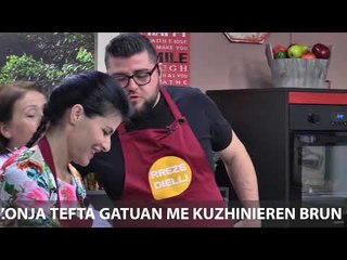 Te gatuajme me Zonjen Tefta Pjesa 1 Peshk të Furres, Kofsha pule me patate te embla