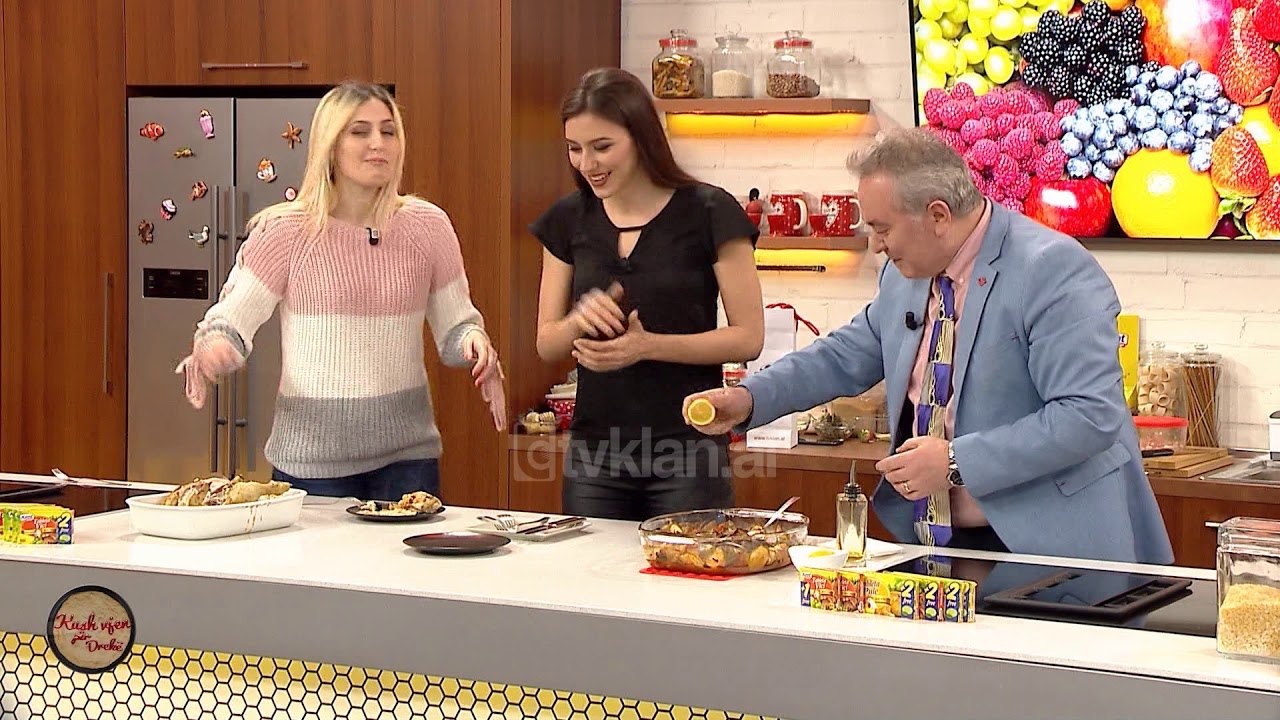 Kush vjen per dreke/ Perballja Musai-Zhupa, kus...