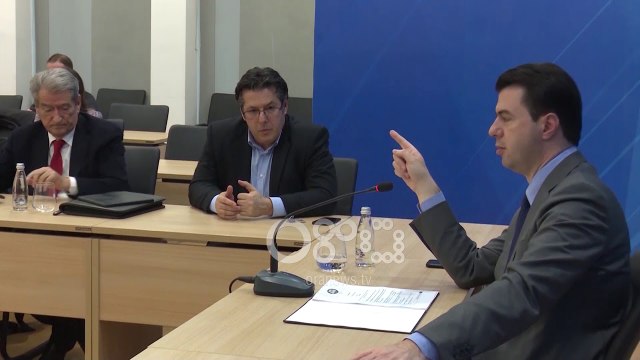 Ora News - Balla këmbëngul: Basha të ndiqet penalisht