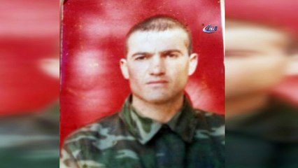 Şehit eşinin silahını devraldı