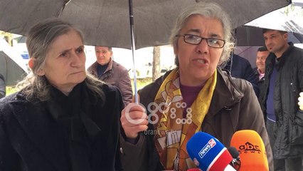 Tải video: Ora News - Naftëtarët protestë para Uzinës së Ballshit, kanë një paralajmërim për nesër