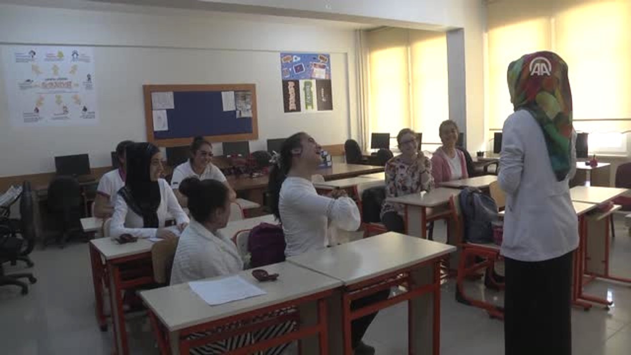 Engellerini Robotik Kodlamayla Aşıyorlar