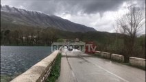 Report TV - Viroi del nga shtrati, vështirësi në hyrje të qytetit të Gjirokastrës