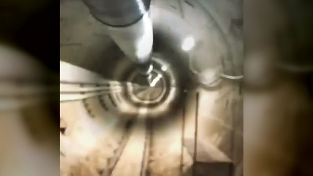 일론 머스크, LA 지하 초고속 터널 영상 공개 / YTN