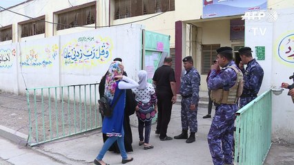 العراقيون يدلون بأصواتهم لانتخاب مجلس نواب جديد