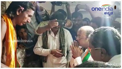 Karnataka Elections 2018 : ಸಿದ್ದರಾಮನಹುಂಡಿಯ ಸಿದ್ದರಾಮೇಶ್ವರ ದೇವಾಲಯದಲ್ಲಿ ಪೂಜೆ ಸಲ್ಲಿಸಿದ CM