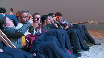 30 ans après son bide à Cannes, le Grand bleu projeté à la plage