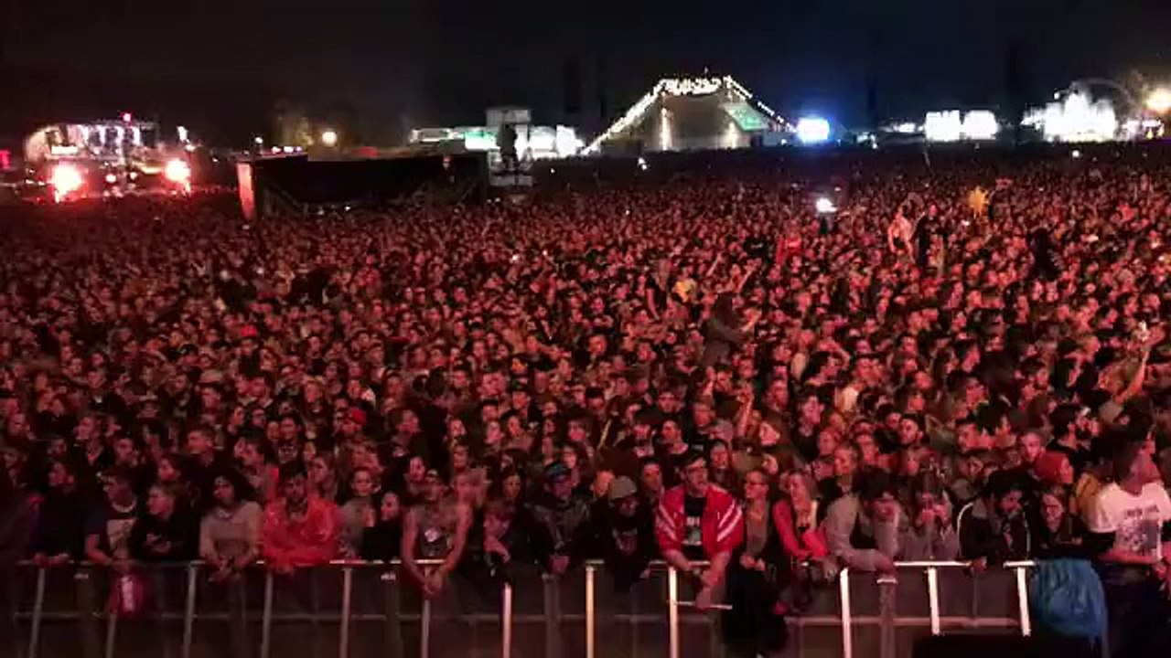 Last night, the crowd introduced us to the HUG PIT during Crawling.
