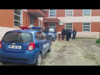Report TV - Grabitësi plagosur në Fier ruhet në spital nga policia