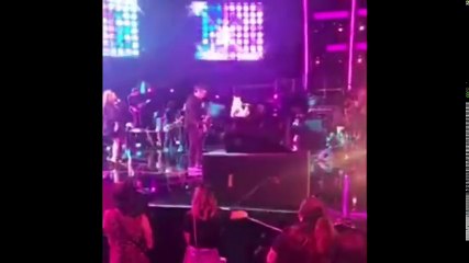 Kelly Clarkson - LIVE; Private Concert @ The Voice