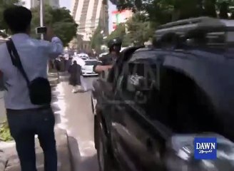 خاتون چیف جسٹس کی گاڑی کے سامنے آگئی