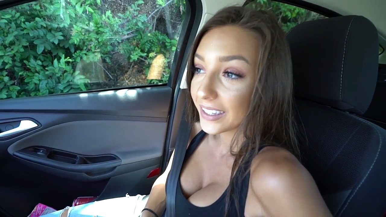 GIRLFRIEND REACTS TO FERRARI LAUNCH!