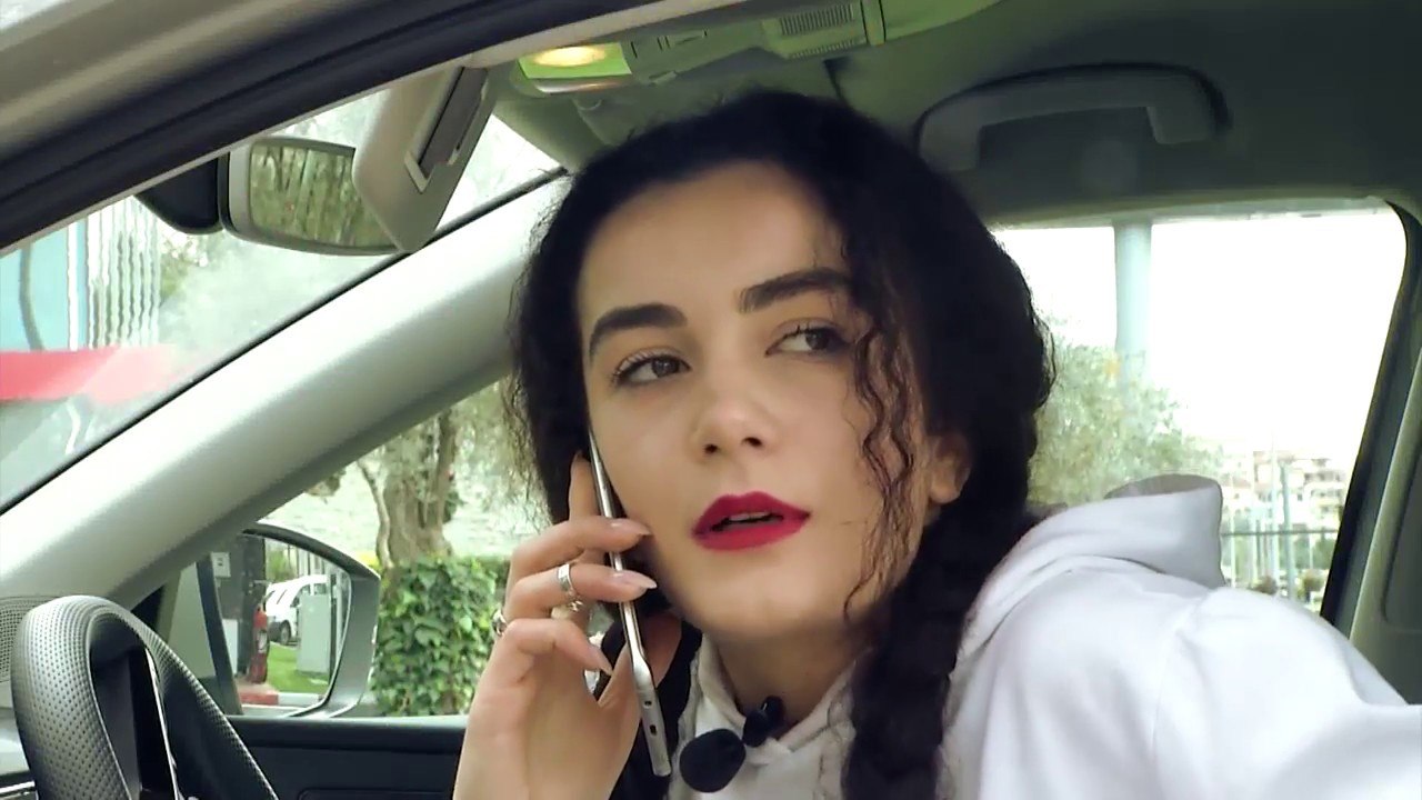 Mos i fol shoferit - Këshilla nga Rudina për të bërë për vete një mashkull