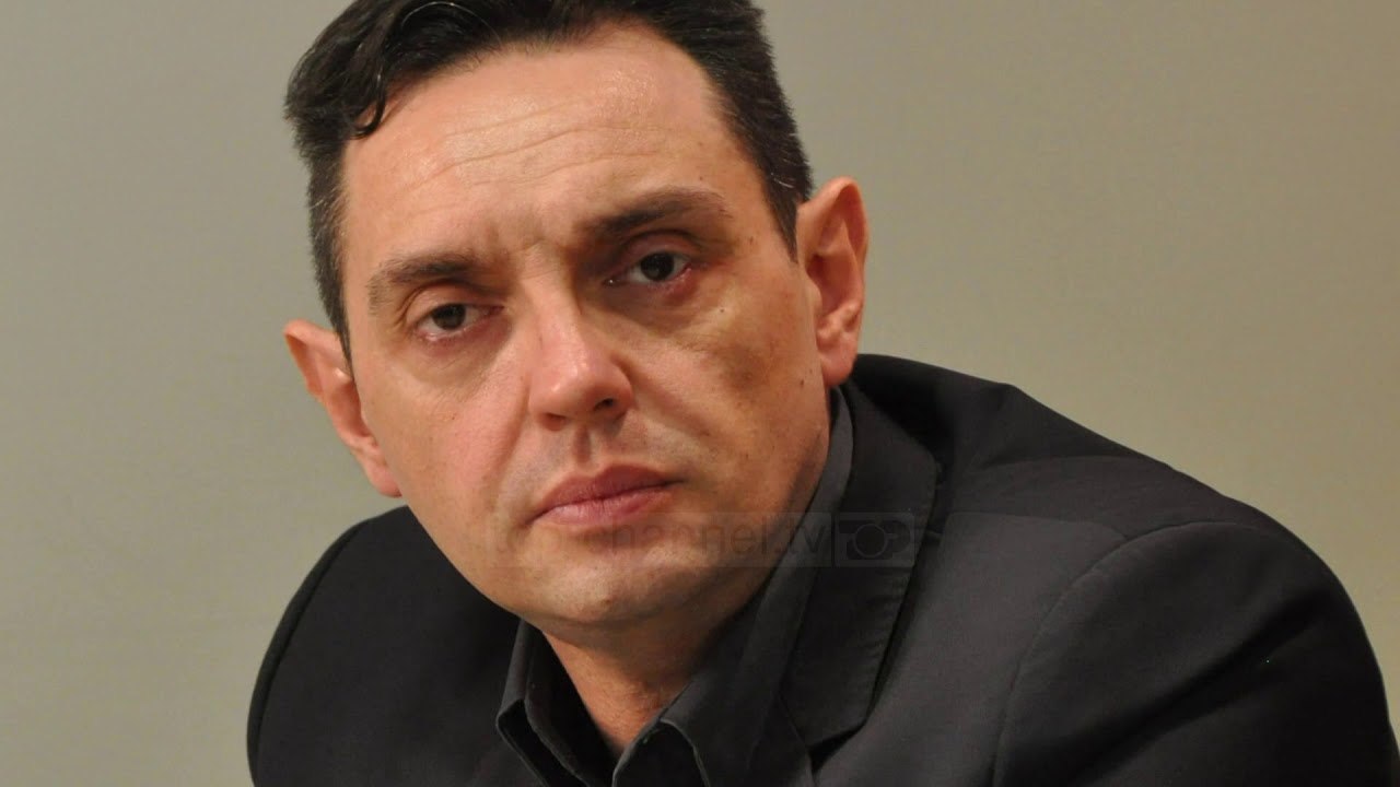 Vizita e zyrtarëve serbë, policia u ndalon hyrjen - Top Channel Albania - News - Lajme