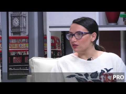 Report Tv Rreze Dielli, Pro Apo Kunder, Komuniteti I Lgbt Zhvillon Takime Informuese Me Gjimnaziste