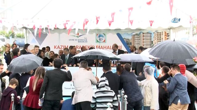 Bakan Özhaseki: “Madem o kadar kıymetliydi kendi partinize genel başkan yapsaydınız”