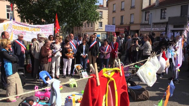 Rassemblement contre la fermeture de la maternité de Saint-Chamond