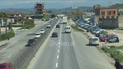 Policia Rrugore “dorezohet” perpara furgoneve e autobuseve