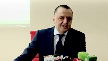 360° Gradë - Të Majtë E Të Djathtë Kanë Shqyer Pronat Në Bregdet