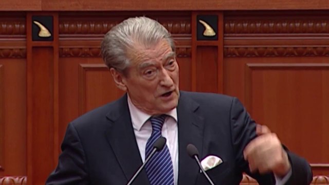 360° Gradë - Berisha Sqaron Ja Pse Unë Dhe Olldashi Nuk Vendosëm Taksë Në Rrugën E Kombit!