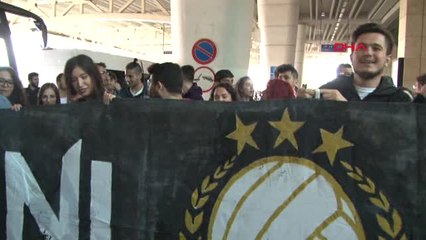 Beşiktaş'a Ankara'da Meşaleli Karşılama