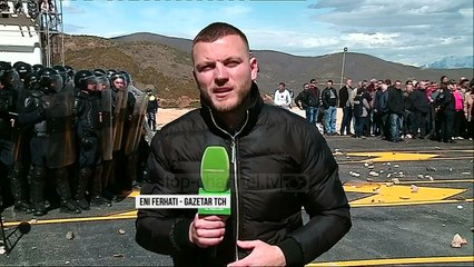 Rruga e Kombit, pa taksa. Përleshje, digjen kabinat e pagesës - Top Channel Albania - News - Lajme